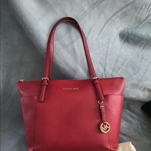 Gorgeous Michael Kors Tote